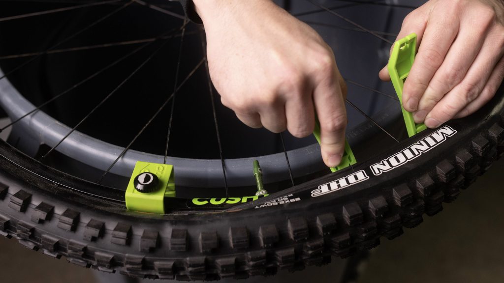 HERRAMIENTA PARA MONTAR CUSHCORE BEAD BRO