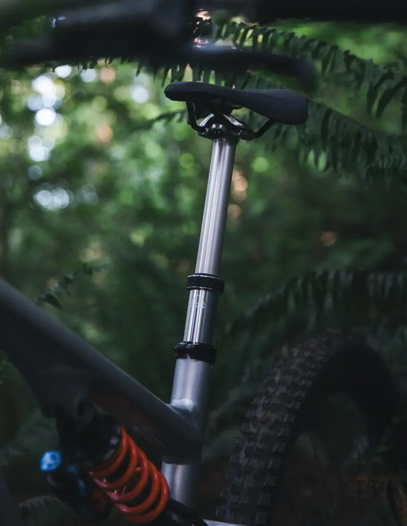 DROPPER PNW LOAM GEN 2 BLACK 30.9-225.webp