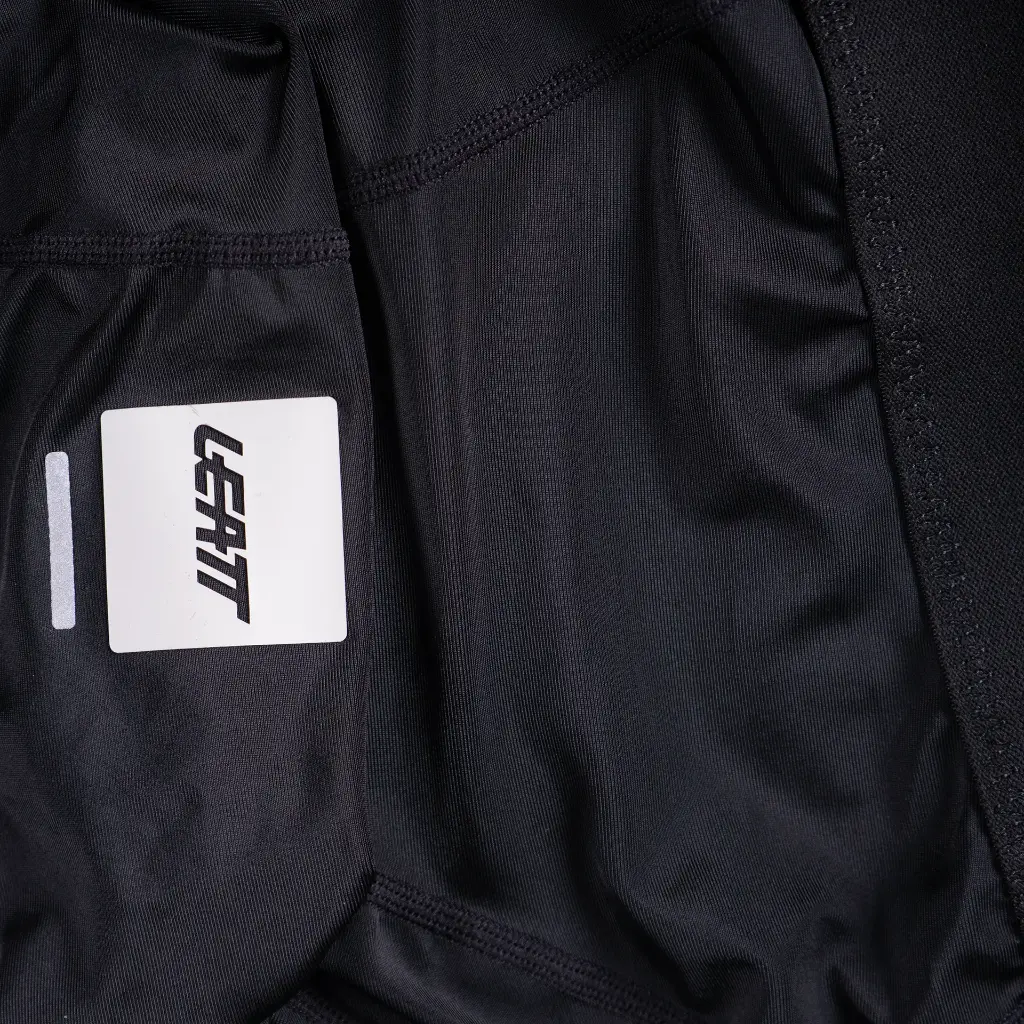 Leatt_2026_ShortsMTB_3.0Endurance_Black_material_5026051550_42f0d091-90c1-4c35-ae60-dd54589cd8f8.webp