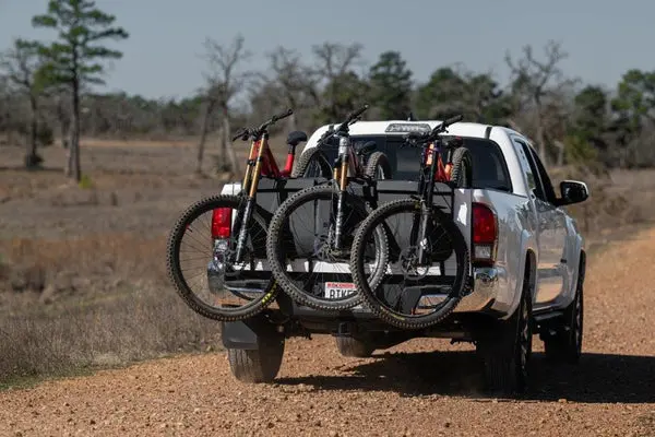 TailgatePad-Loaded3bikes_857df29e-fc5f-4cc8-ad3e-9c74cafac1bd_600x.webp