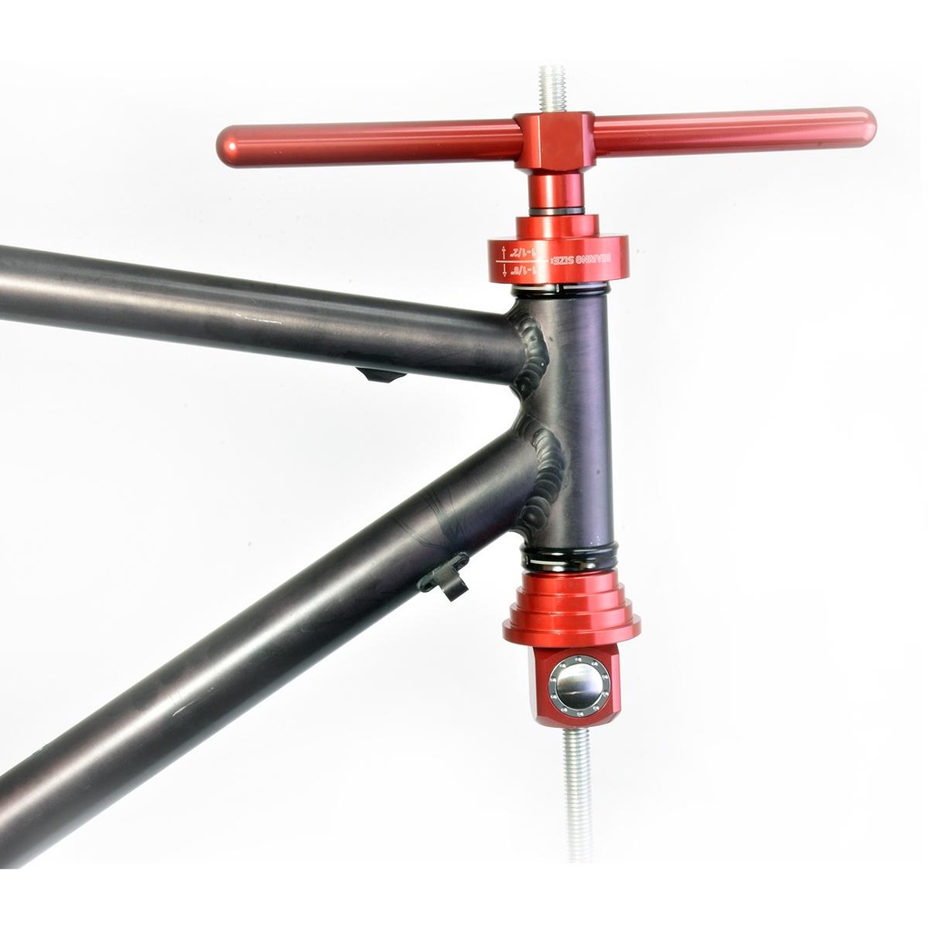 headset_press_1_2.jpg?store=default&image-type=image