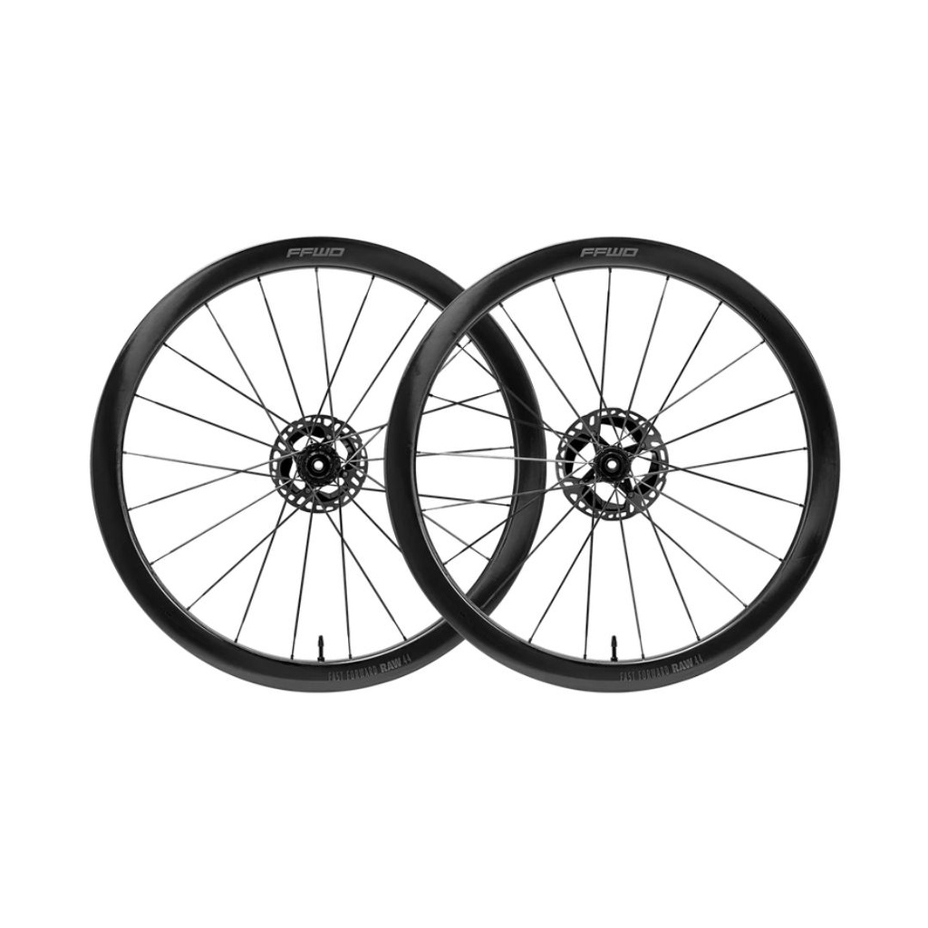 JUEGO DE RUEDAS FFWD 2024 RAW (44MM) DISC BRAKE FULL CARBON FFWD (HG) NEGRO BRILLANTE