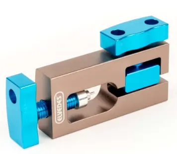 [EV-2017159] END PRESS FOR HYDRO PARTS